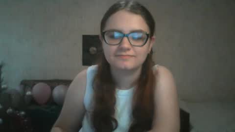 Snapshot of miyabe chatting on 03/10/25, 01:10 Milana online show from 03/10/25, 01:10