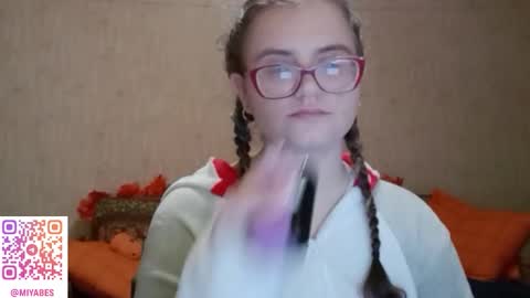 Milana online show from 12/16/25, 03:22