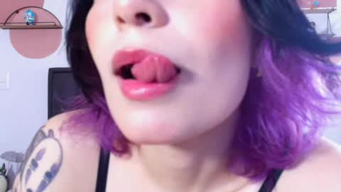 Snapshot of miyuyoshikawa18 chatting on 05/23/26, 06:01 miyuyoshikawa18 online show from 05/23/26, 06:01