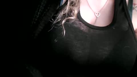 miztrezk online show from 12/22/25, 03:20