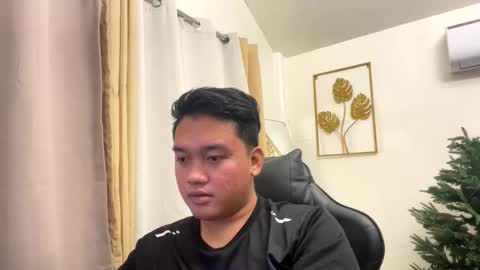 Michole Jay online show from 12/18/25, 12:17