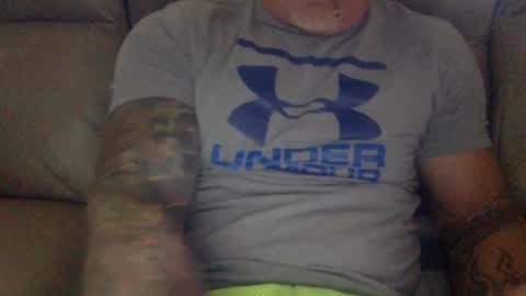 Snapshot of mjg175 chatting on 12/01/24, 05:46 SexyRed online show from 12/01/24, 05:46