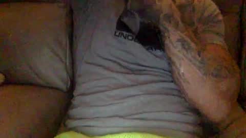 Snapshot of mjg175 chatting on 12/10/24, 06:17 SexyRed online show from 12/10/24, 06:17