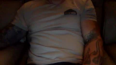 Snapshot of mjg175 chatting on 12/28/24, 11:41 SexyRed online show from 12/28/24, 11:41