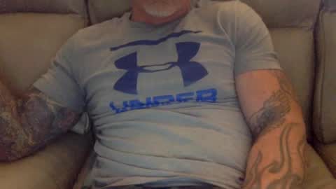 Snapshot of mjg175 chatting on 01/26/25, 05:44 SexyRed online show from 01/26/25, 05:44