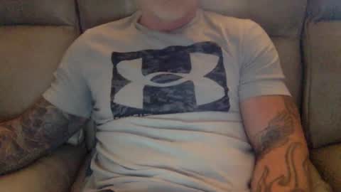 Snapshot of mjg175 chatting on 01/29/25, 09:28 SexyRed online show from 01/29/25, 09:28