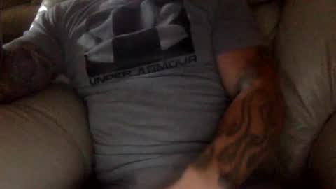 Snapshot of mjg175 chatting on 10/02/25, 05:42 SexyRed online show from 10/02/25, 05:42