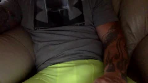 Snapshot of mjg175 chatting on 10/04/25, 05:00 SexyRed online show from 10/04/25, 05:00