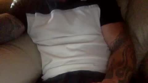 Snapshot of mjg175 chatting on 10/12/25, 09:25 SexyRed online show from 10/12/25, 09:25