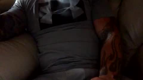 Snapshot of mjg175 chatting on 10/14/25, 06:31 SexyRed online show from 10/14/25, 06:31