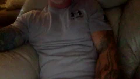 Snapshot of mjg175 chatting on 05/20/26, 04:35 SexyRed online show from 05/20/26, 04:35
