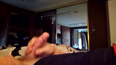 Snapshot of mjolnirandazzarra chatting on 12/22/25, 05:10 mjolnirandazzarra online show from 12/22/25, 05:10