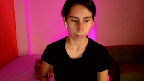 Snapshot of mli739709 chatting on 01/07/25, 03:57 MoonLipson online show from 01/07/25, 03:57