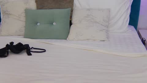 Jessie online show from 12/14/24, 01:17