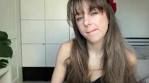 mmminnie online show from 02/19/25, 08:55