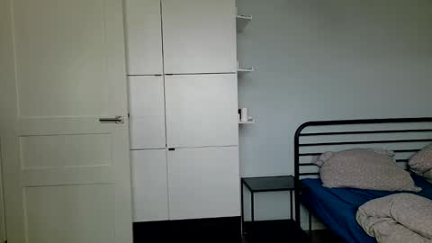 mmminnie online show from 10/28/25, 12:19