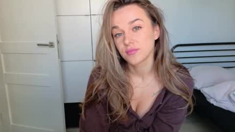 mmminnie online show from 04/20/26, 09:56