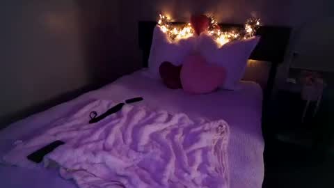 Angel online show from 02/15/26, 07:51