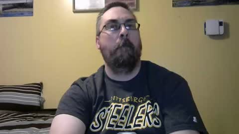 Snapshot of mmr4545 chatting on 05/19/26, 03:46 mark online show from 05/19/26, 03:46