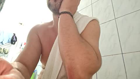 mnew69055770223 online show from 10/09/25, 09:24