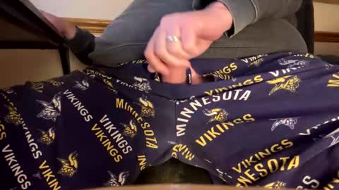 mnguy19726969 online show from 05/06/26, 06:02