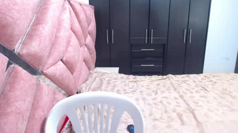 Catalina online show from 04/21/26, 02:04