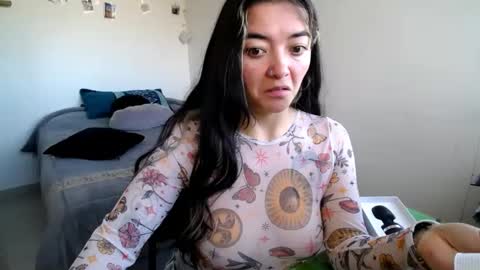 Sam online show from 11/08/25, 01:33