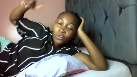 mochakei online show from 10/09/25, 07:34