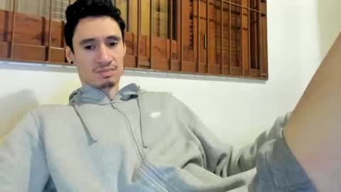 Snapshot of moderdelier chatting on 12/09/24, 02:02 DigBreed online show from 12/09/24, 02:02