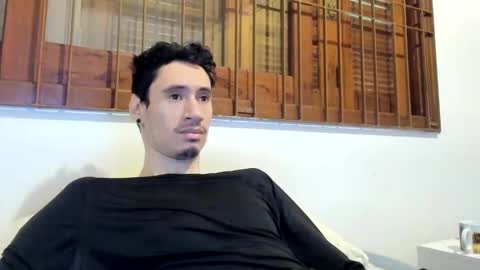 Snapshot of moderdelier chatting on 12/11/24, 11:08 DigBreed online show from 12/11/24, 11:08