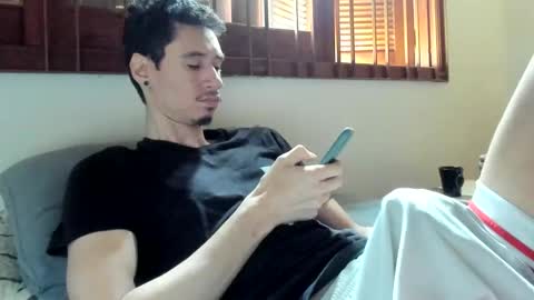 Snapshot of moderdelier chatting on 12/29/24, 05:22 DigBreed online show from 12/29/24, 05:22