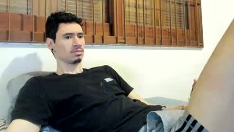 Snapshot of moderdelier chatting on 12/30/24, 11:15 DigBreed online show from 12/30/24, 11:15