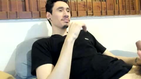 Snapshot of moderdelier chatting on 12/30/24, 11:49 DigBreed online show from 12/30/24, 11:49