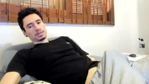 Snapshot of moderdelier chatting on 01/03/25, 08:43 DigBreed online show from 01/03/25, 08:43