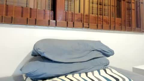 Snapshot of moderdelier chatting on 01/10/25, 10:15 DigBreed online show from 01/10/25, 10:15