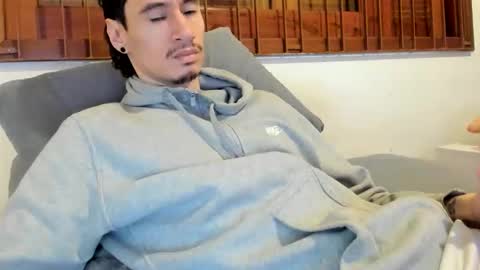 Snapshot of moderdelier chatting on 09/19/25, 11:00 DigBreed online show from 09/19/25, 11:00