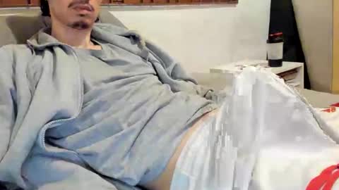 Snapshot of moderdelier chatting on 10/08/25, 11:13 DigBreed online show from 10/08/25, 11:13