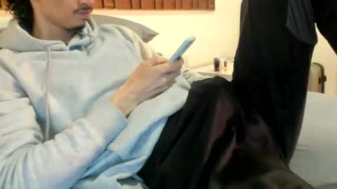 Snapshot of moderdelier chatting on 06/25/26, 02:11 DigBreed online show from 06/25/26, 02:11