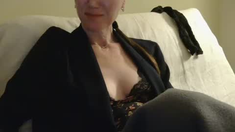 Aurora online show from 12/20/25, 10:28