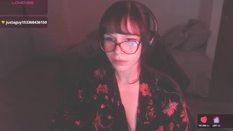 Snapshot of modjo_ chatting on 02/04/25, 06:25 Modjo online show from 02/04/25, 06:25