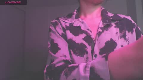 Snapshot of modjo_ chatting on 10/14/25, 03:40 Modjo online show from 10/14/25, 03:40