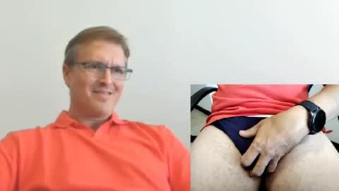 Snapshot of moe_001 chatting on 02/17/25, 06:59 Moe online show from 02/17/25, 06:59