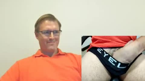 Snapshot of moe_001 chatting on 03/07/25, 06:22 Moe online show from 03/07/25, 06:22