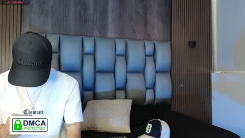 mohamed_malik online show from 04/25/26, 01:36