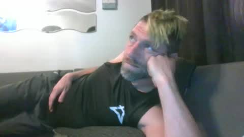 Snapshot of mohawklittle chatting on 05/06/26, 01:47 mohawklittle online show from 05/06/26, 01:47