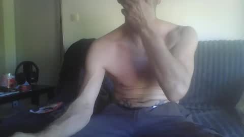 Snapshot of mohican69hot chatting on 04/17/26, 03:37 mohican69hot online show from 04/17/26, 03:37