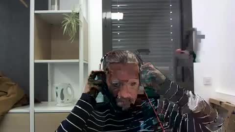 Julien online show from 01/28/25, 10:56