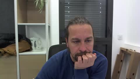 Julien online show from 01/30/25, 12:06