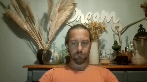 Julien online show from 09/19/25, 10:21