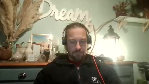 Julien online show from 01/12/26, 03:50